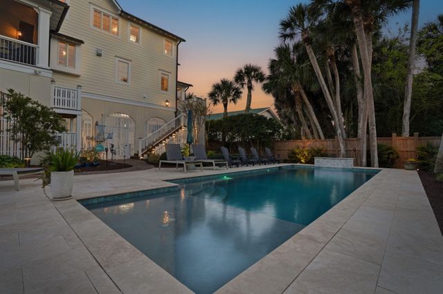 601 Palmetto Boulevard, Edisto Island, SC 29438
