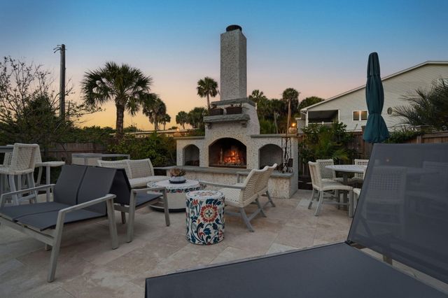 601 Palmetto Boulevard, Edisto Island, SC 29438