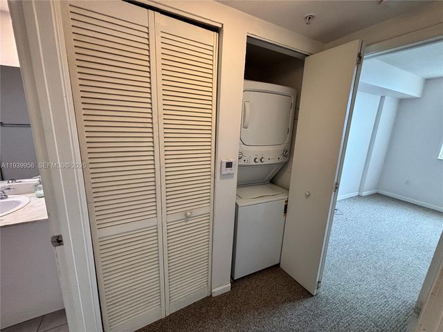 2775 NE 187th St 403, Aventura, FL 33180