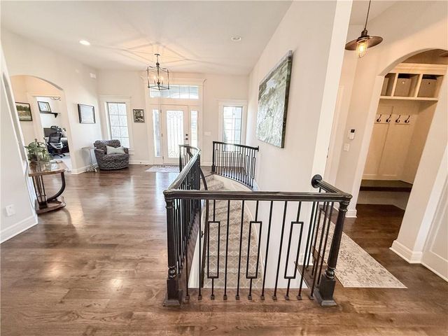 814 Creekmoor Drive, Raymore, MO 64083