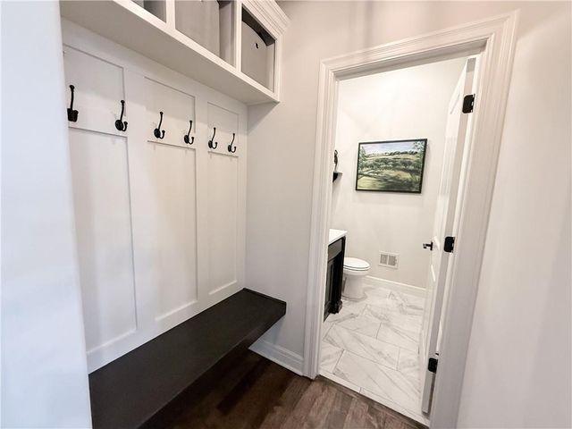 814 Creekmoor Drive, Raymore, MO 64083