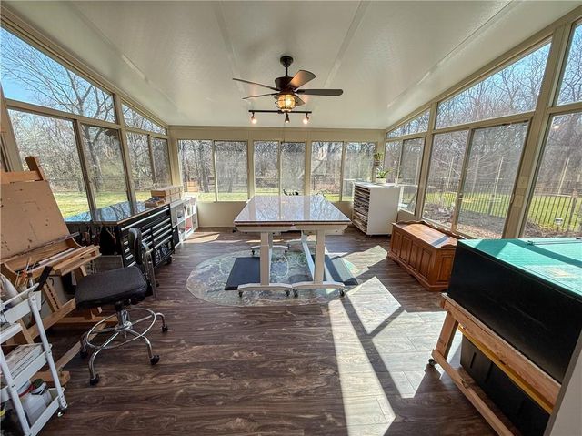 814 Creekmoor Drive, Raymore, MO 64083