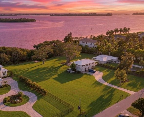 9912 46TH AVENUE W, Bradenton, FL 34210