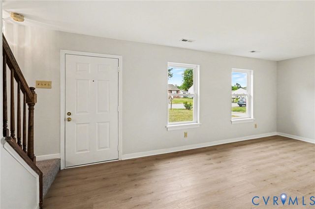 1116 Leslie Ann Dr, Henrico, VA 23223