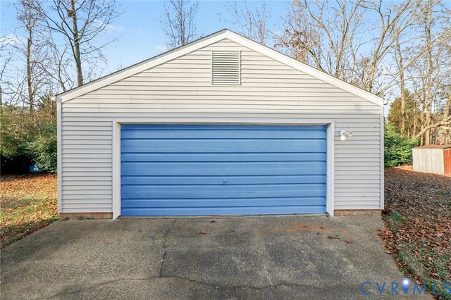 1116 Leslie Ann Dr, Henrico, VA 23223