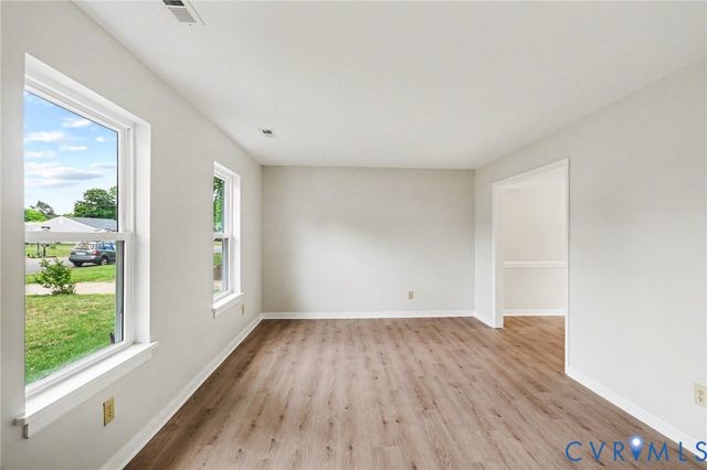 1116 Leslie Ann Dr, Henrico, VA 23223