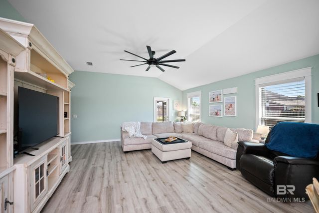 18260 Memphis Way, Robertsdale, AL 36567