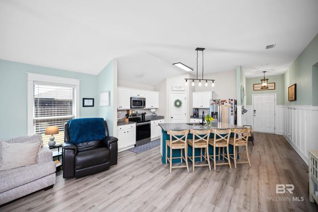 18260 Memphis Way, Robertsdale, AL 36567