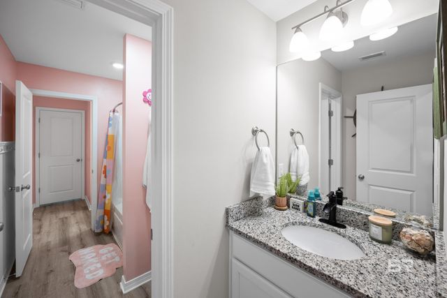 18260 Memphis Way, Robertsdale, AL 36567