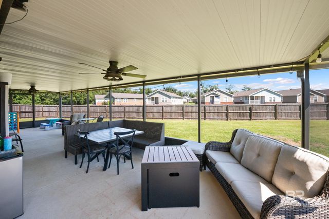 18260 Memphis Way, Robertsdale, AL 36567