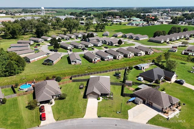 18260 Memphis Way, Robertsdale, AL 36567