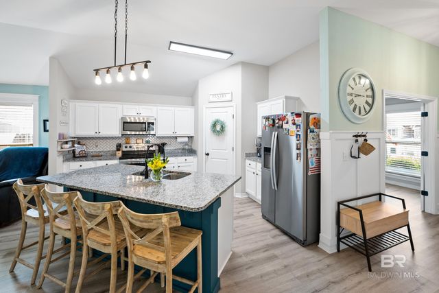 18260 Memphis Way, Robertsdale, AL 36567