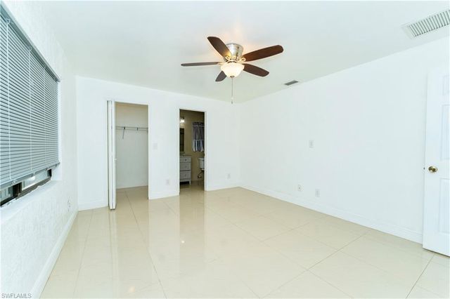 224 NE 9th TER, Cape Coral, FL 33909