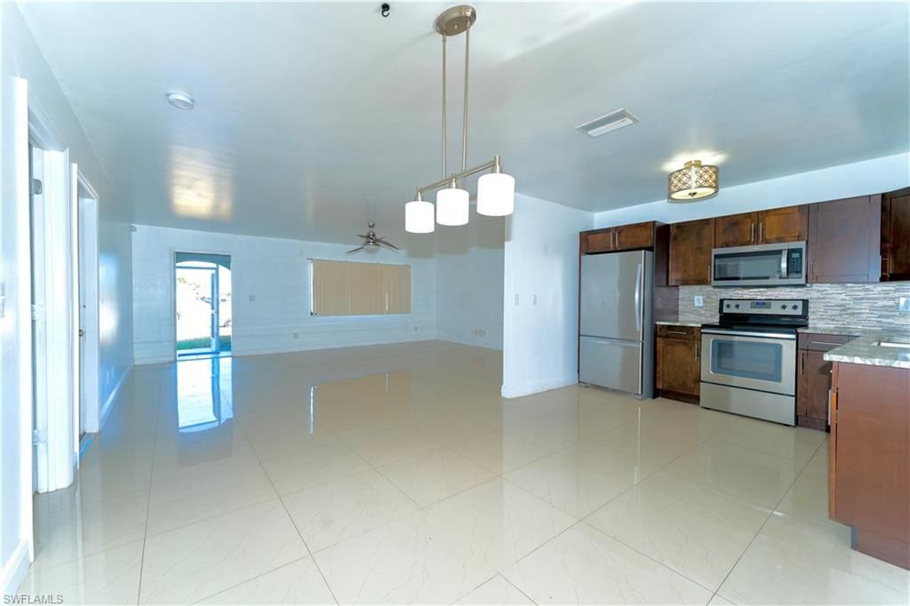 224 NE 9th TER, CAPE CORAL, FL 33909 — photo 4