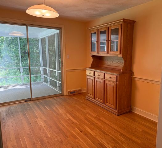 17 Pondview Rd, Sudbury, MA 01776
