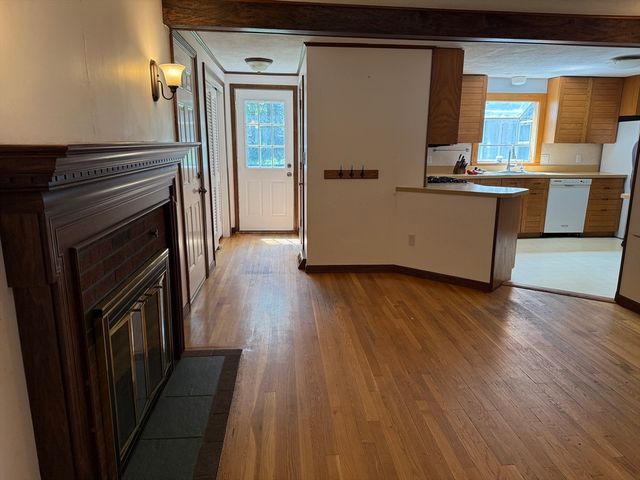 17 Pondview Rd, Sudbury, MA 01776