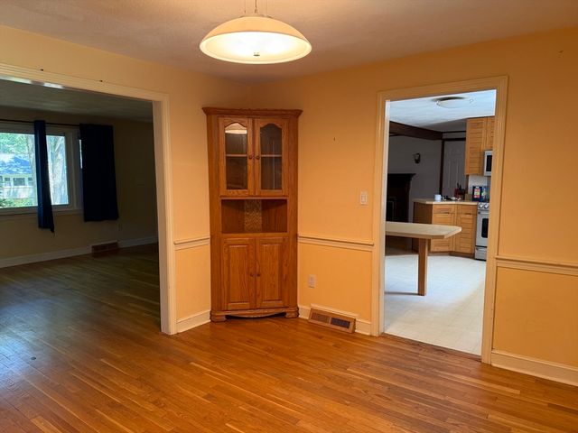 17 Pondview Rd, Sudbury, MA 01776