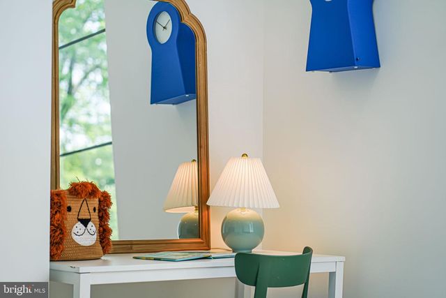 2905 NEWARK ST NW, Washington, DC 20008