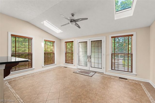6424 Oak Point Estates, Lorain, OH 44053