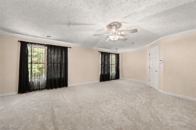 6424 Oak Point Estates, Lorain, OH 44053