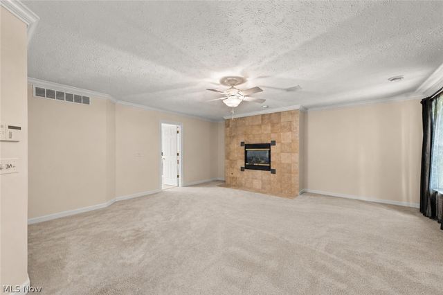 6424 Oak Point Estates, Lorain, OH 44053