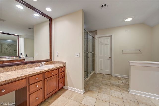 6424 Oak Point Estates, Lorain, OH 44053