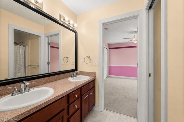 6424 Oak Point Estates, Lorain, OH 44053