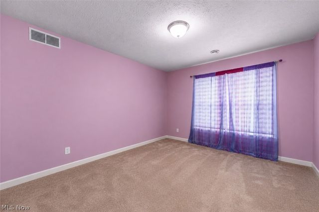 6424 Oak Point Estates, Lorain, OH 44053