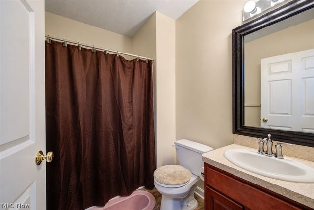6424 Oak Point Estates, Lorain, OH 44053