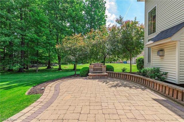 6424 Oak Point Estates, Lorain, OH 44053