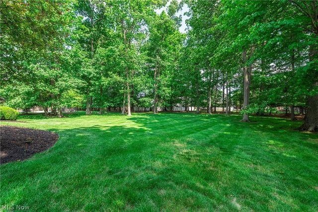 6424 Oak Point Estates, Lorain, OH 44053