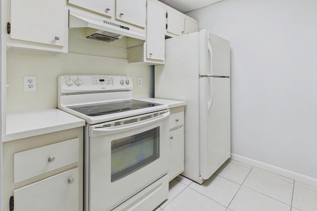 13155 SW 7TH Court 103E, Pembroke Pines, FL 33027