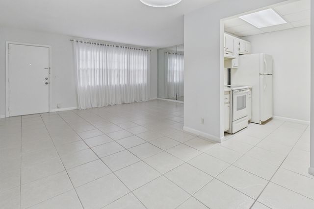 13155 SW 7TH Court 103E, Pembroke Pines, FL 33027