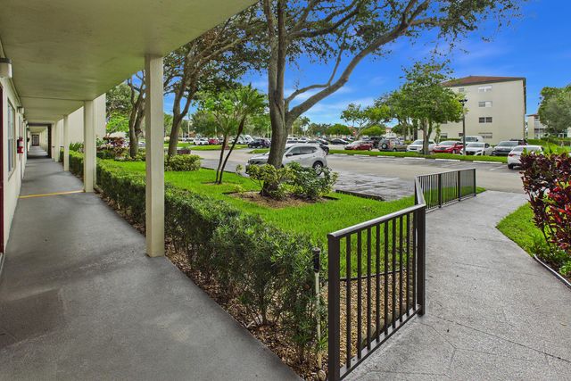 13155 SW 7TH Court 103E, Pembroke Pines, FL 33027