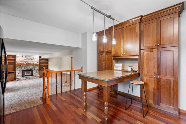 1151 Plumwood Court NE, Cedar Rapids, IA 52402