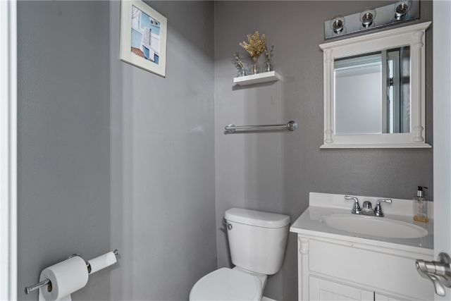 1151 Plumwood Court NE, Cedar Rapids, IA 52402