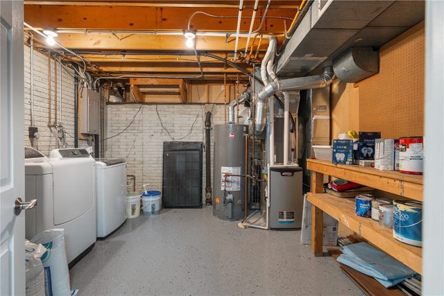 1151 Plumwood Court NE, Cedar Rapids, IA 52402