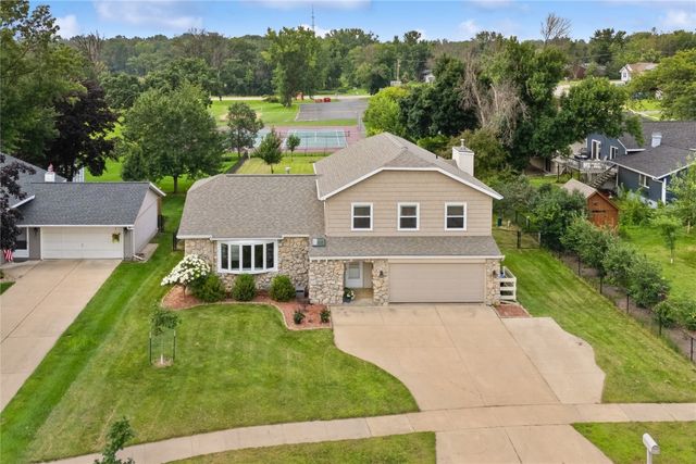 1151 Plumwood Court NE, Cedar Rapids, IA 52402