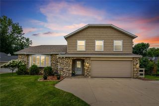 1151 Plumwood Court NE, Cedar Rapids, IA 52402
