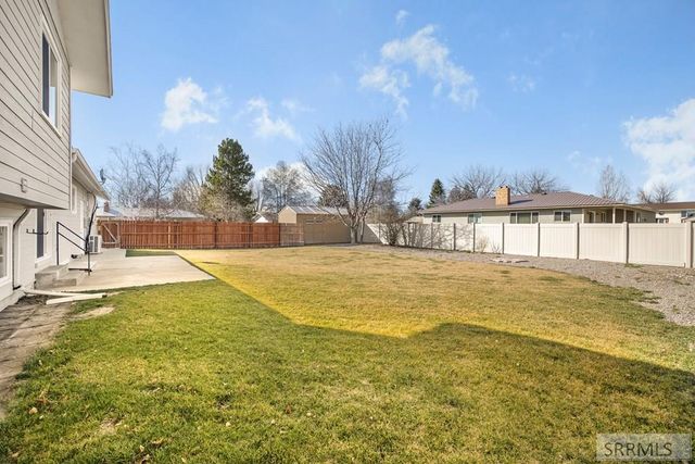 1617 9th Street, Idaho Falls, ID 83401