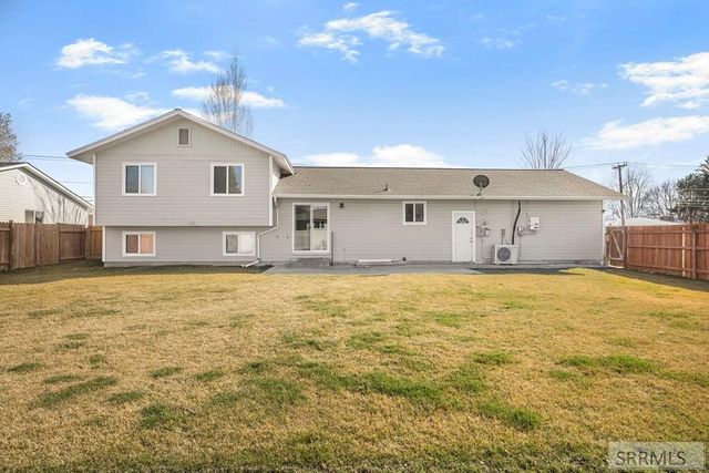 1617 9th Street, Idaho Falls, ID 83401