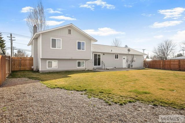 1617 9th Street, Idaho Falls, ID 83401