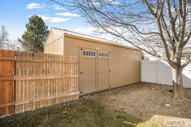 1617 9th Street, Idaho Falls, ID 83401