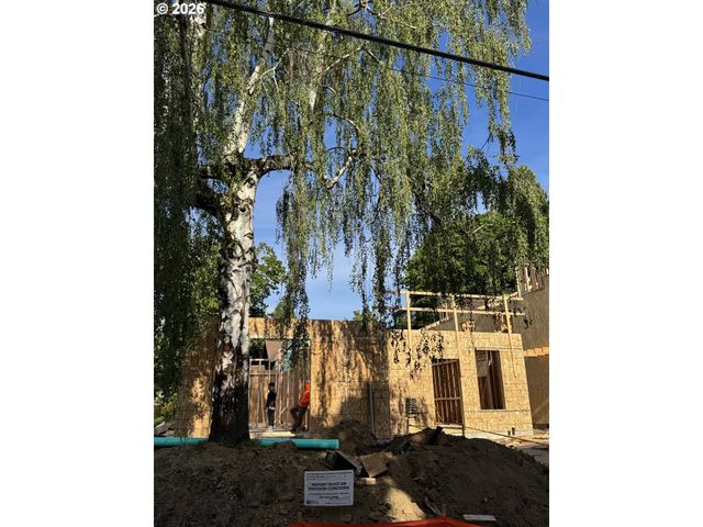 2008 Se 34TH Ave, Portland, OR 97214
