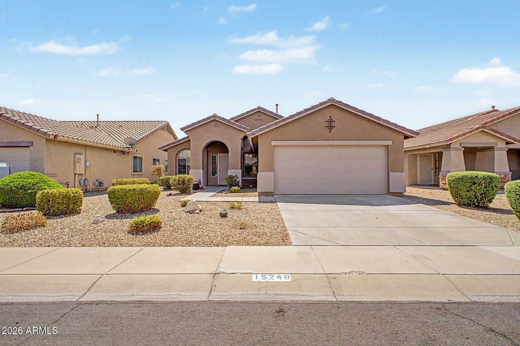 15249 W POST Drive, Surprise, AZ 85374 — exterior