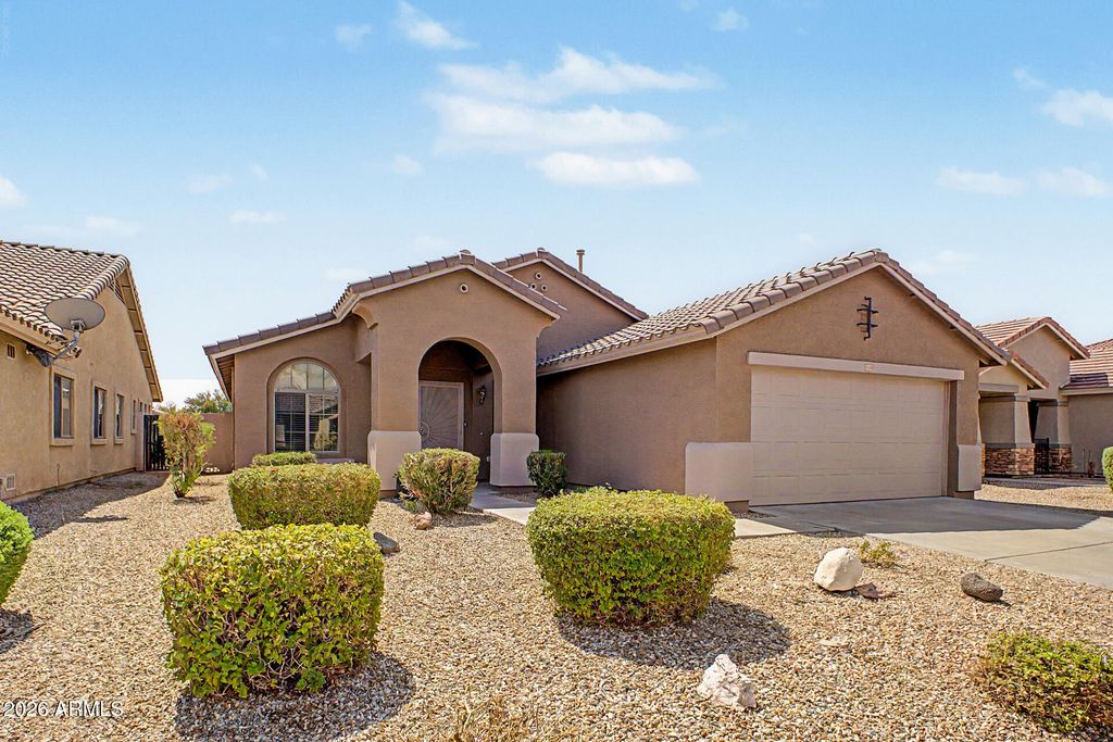 15249 W POST Drive, Surprise, AZ 85374 — photo 4