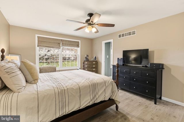 534 LANCASTER CT, Downingtown, PA 19335