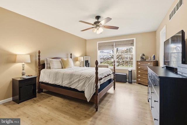 534 LANCASTER CT, Downingtown, PA 19335