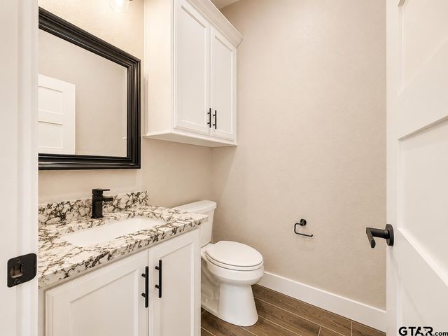 12255 Oak Grove, Tyler, TX 75706