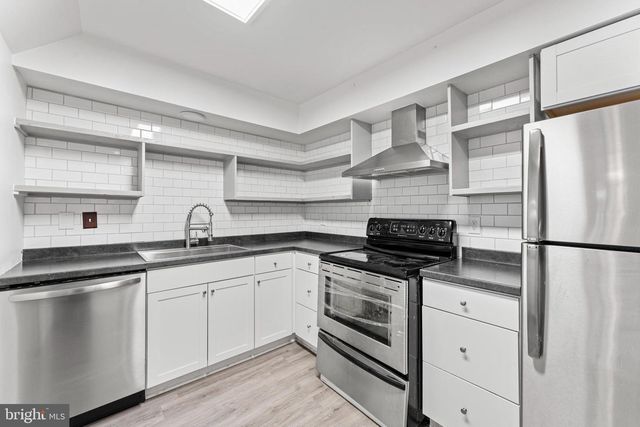 7534 EMERALD DR, Manassas, VA 20109